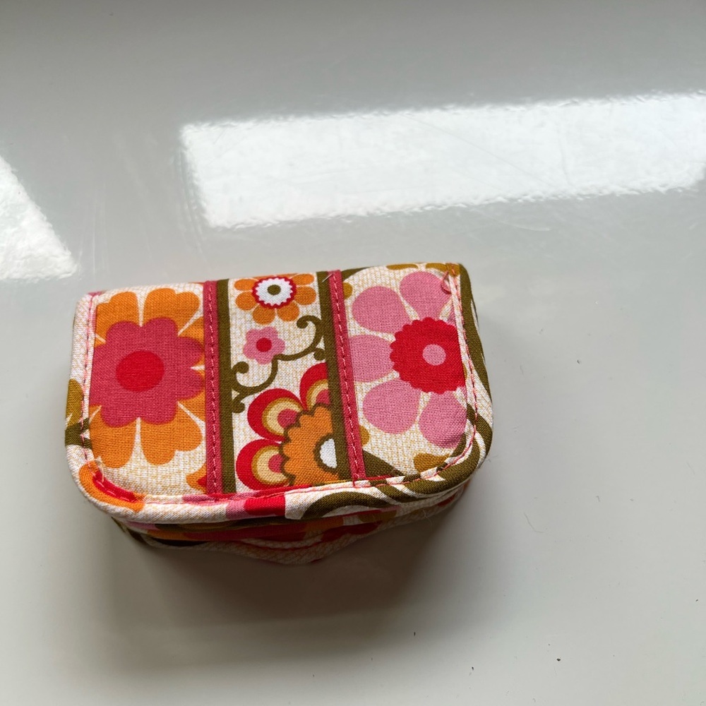 Vera Bradley Card Holder Folkloric Magnetic Close Wallet Floral Colorful Pink - Picture 2 of 5